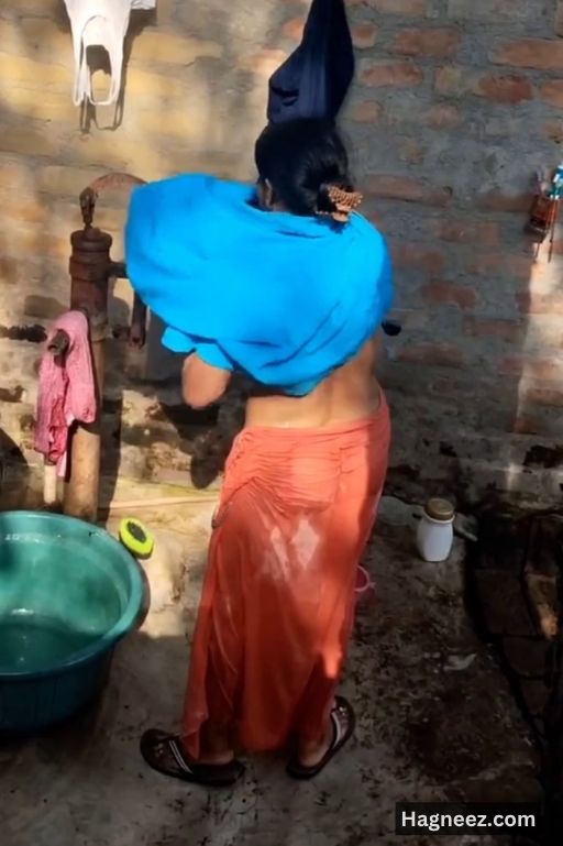 aunty bathing video hidden cam