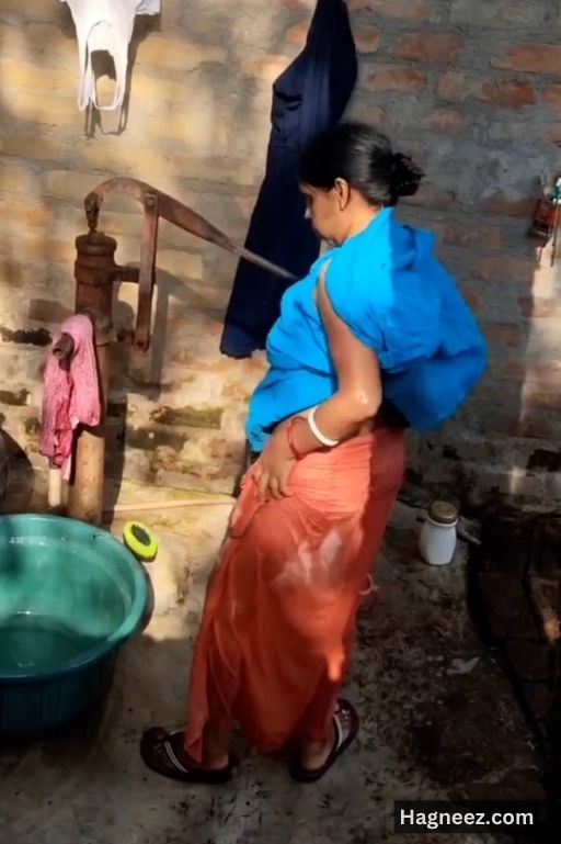 aunty bathing video hidden cam