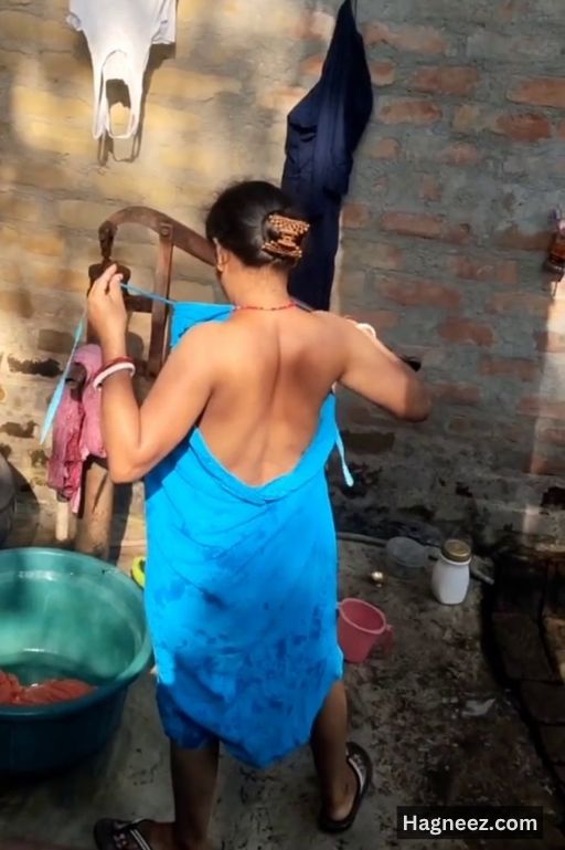 aunty bathing video hidden cam