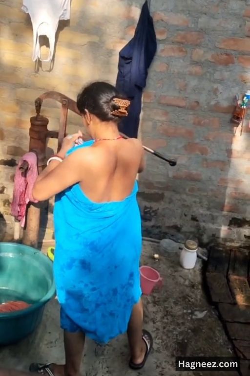 aunty bathing video hidden cam