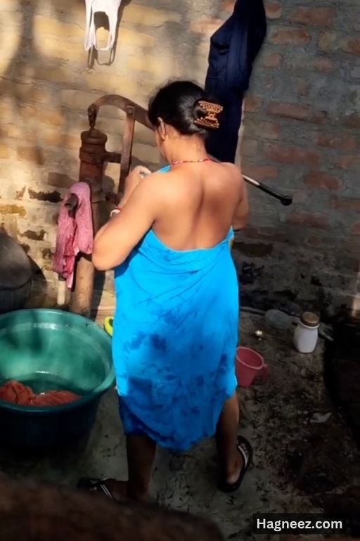 aunty bathing video hidden cam