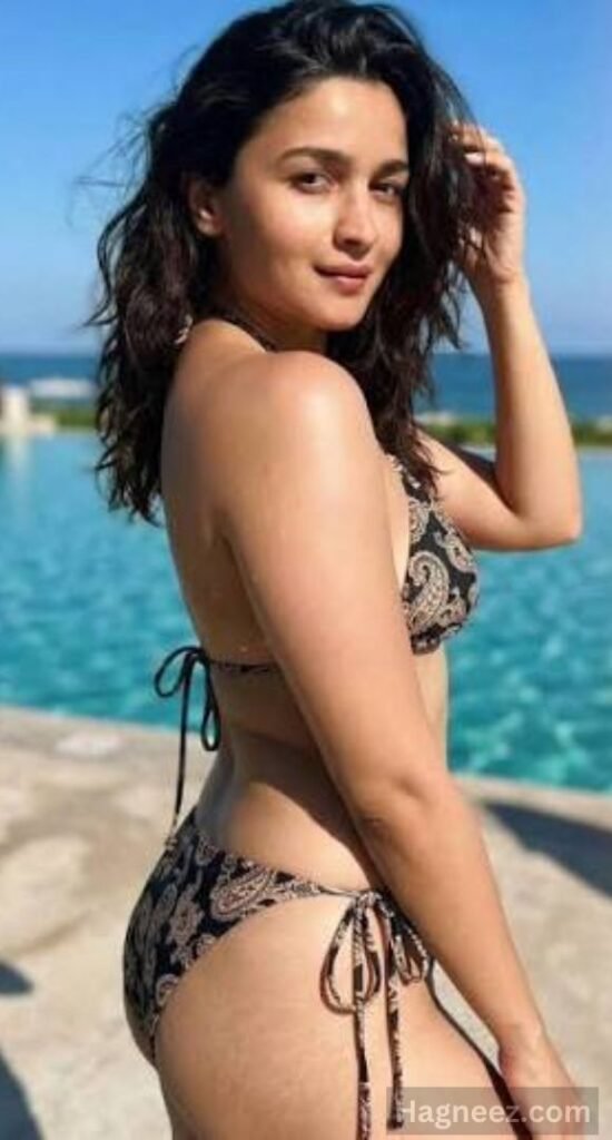 alia bhatt bikini