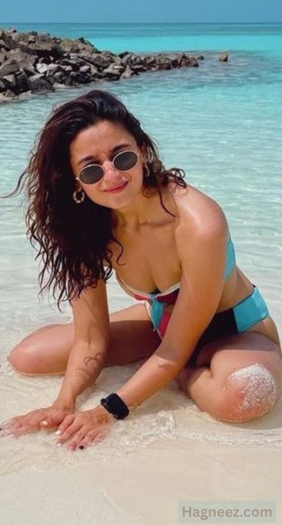 alia bhatt bikini