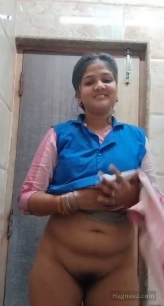 desi girl stripping clothes nude